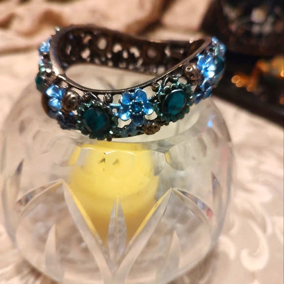 🐦 Charming Teal Green & Baby Blue Wave Floral Stone Cuff Bracelet - Picture 12 of 13
